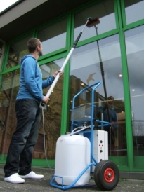 Purefast 25 waterfed pole trolley system