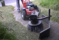 Kersten sweeper with weed brush